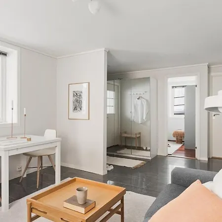 Bright And Cozy 2-bedroom