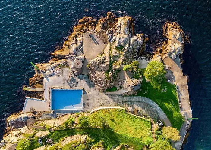 Bright And Cozy 2-bedroom Μπέργκεν